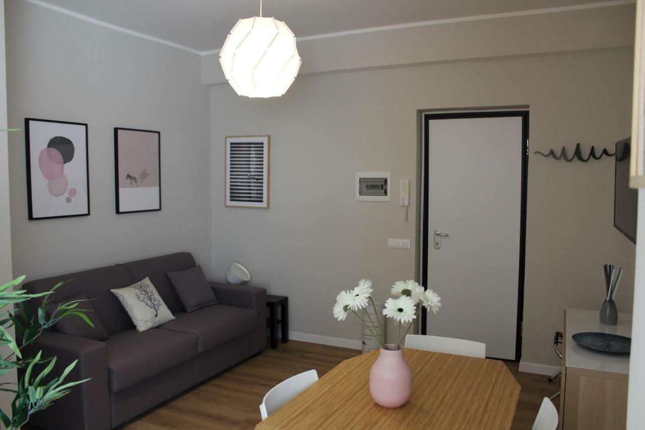 Reale Orleans Apartment Palermo Bagian luar foto