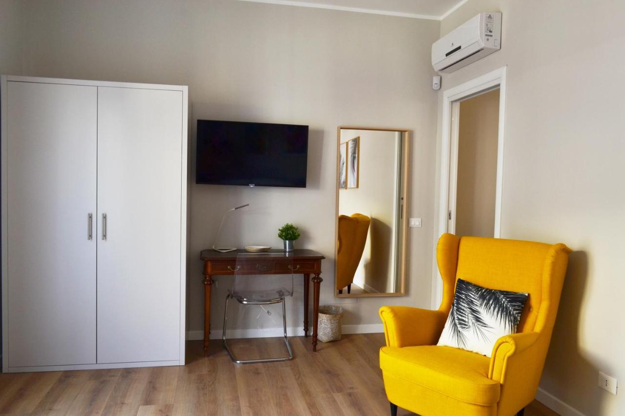 Reale Orleans Apartment Palermo Bagian luar foto